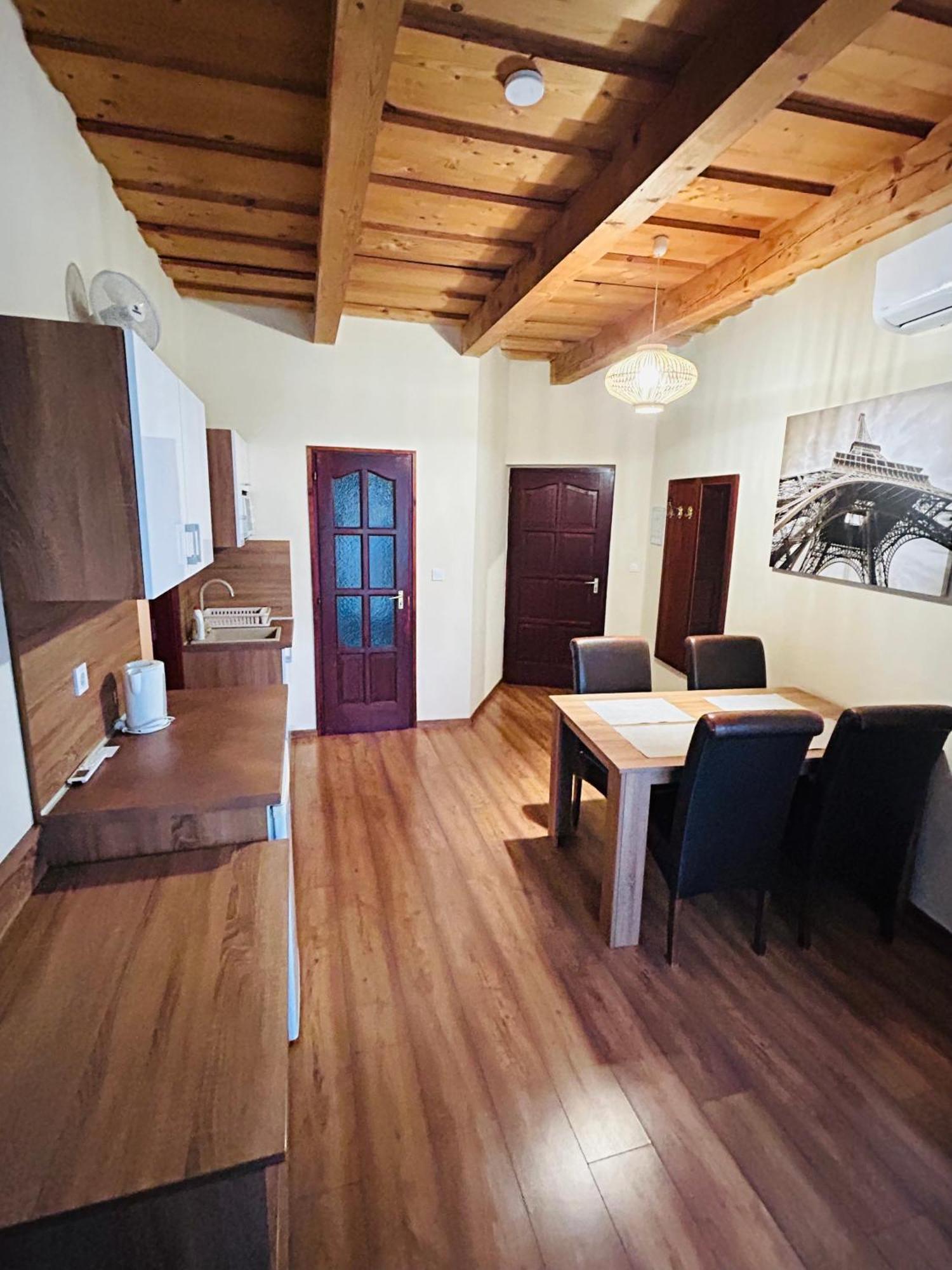 فندق Harmonia Vendeghaz ميسكولك المظهر الخارجي الصورة